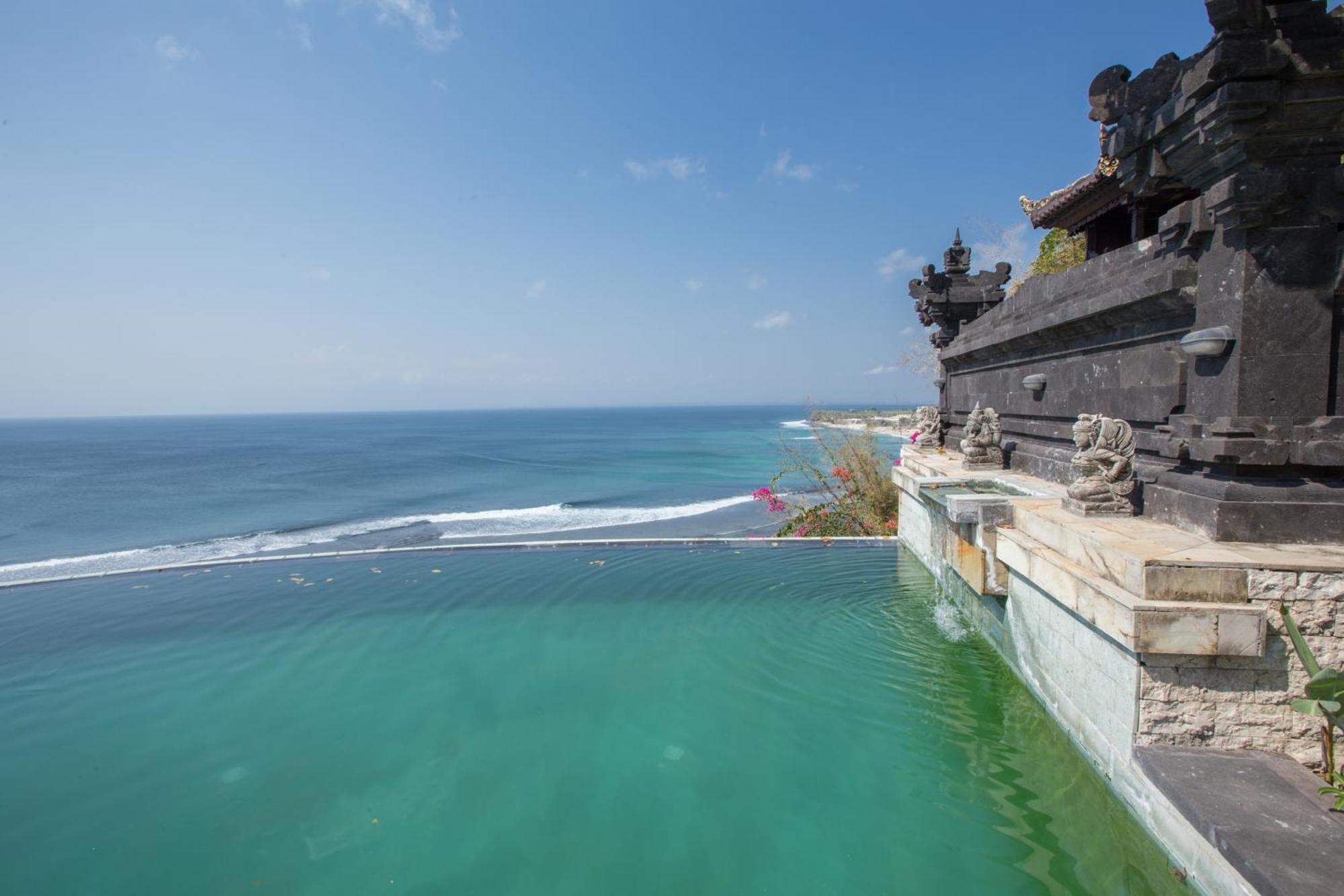 Kembang Kuning Hotell Uluwatu Exteriör bild